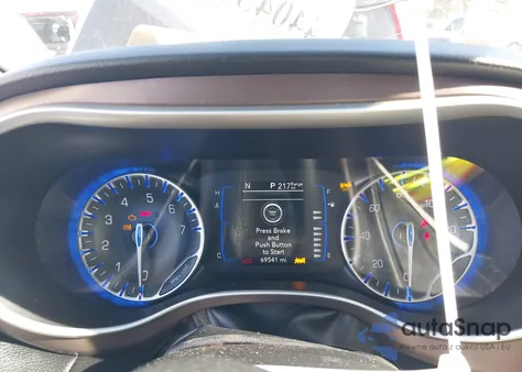 2023 Chrysler Voyager Lx из США, поврежденный, VIN 2C4RC1CG4PR535961